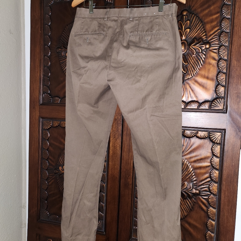 Express Slacks Photographer - Picture 5 of 6